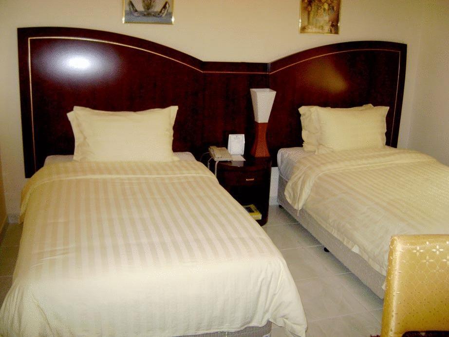 Royal Crown Suites Шарджа Номер фото