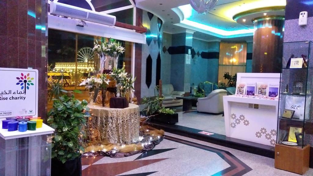 Royal Crown Suites Шарджа Экстерьер фото